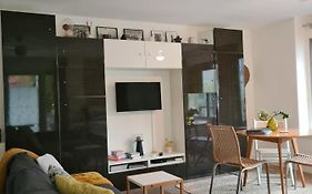 Great Canal Studio - Water View & Free Parking